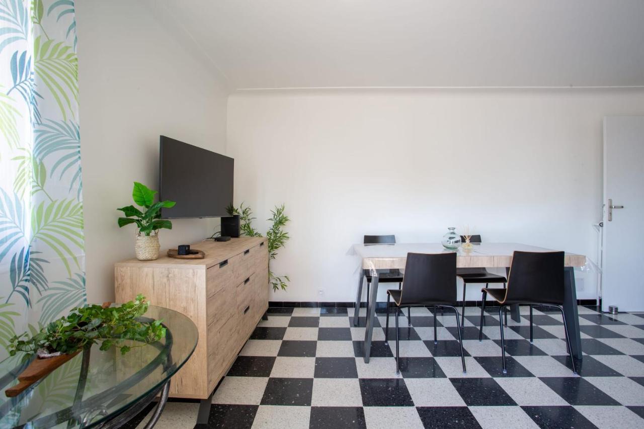 Apartment T2 Air-Conditioned Sea View แซ็งต์-โลร็อง-ดู-วาร์ ภายนอก รูปภาพ